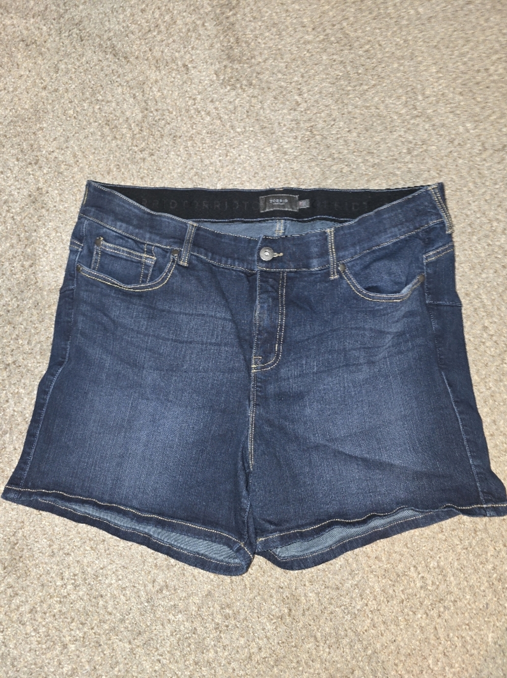 torrid Dark Blue Denim Shorts Size 20